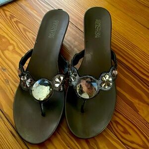 Kenneth Cole Reaction Bronze size 9 Thong Sandal
